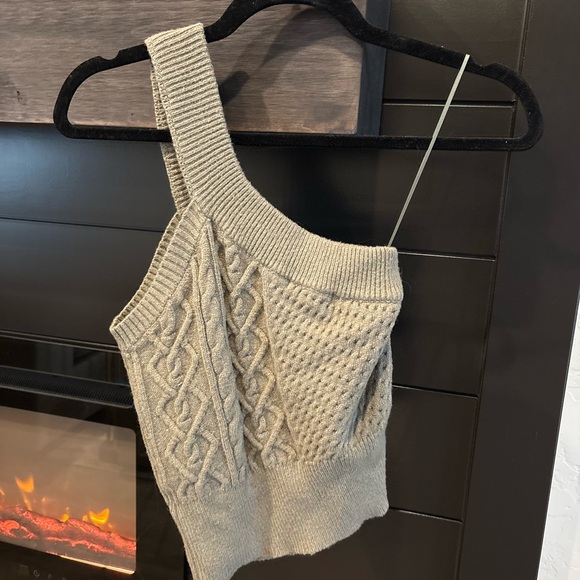 Sweater one shoulder tank top - Picture 2 of 3